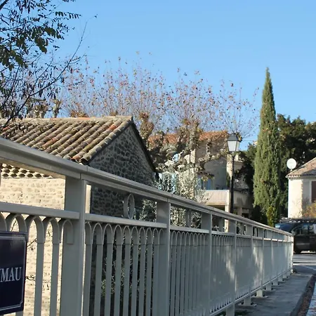 Дом отдыха Maison Sous Les Platanes