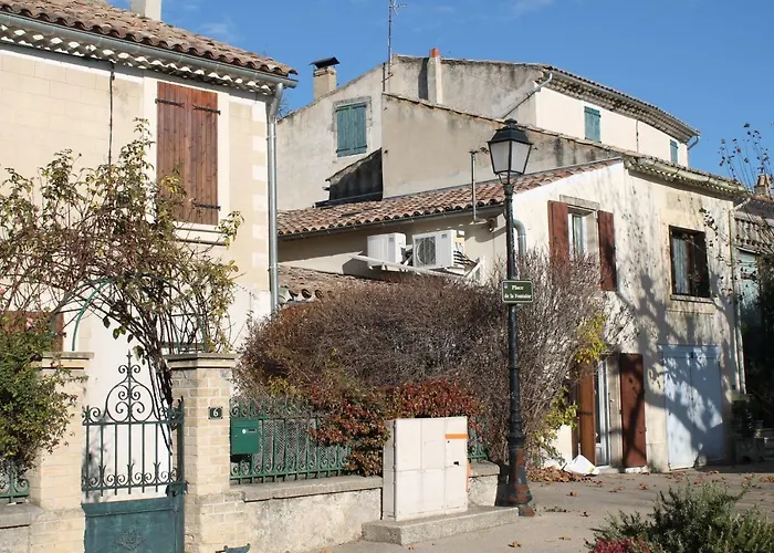 Maison Sous Les Platanes