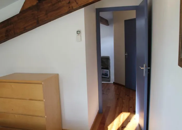 Дом отдыха Maison Sous Les Platanes Saint-Pantaleon-les-Vignes